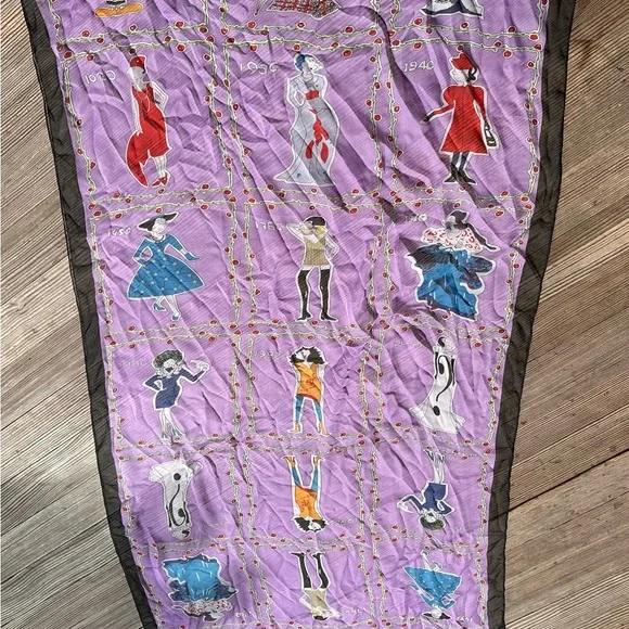 Moschino Olive Oyl silk chiffon scarf wrap, 29 x 66 inches - Picture 3 of 8